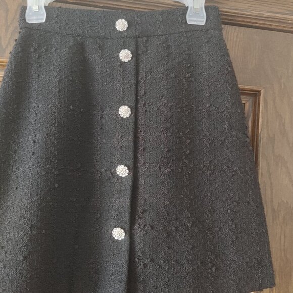 Women skirt - Picture 1 of 2